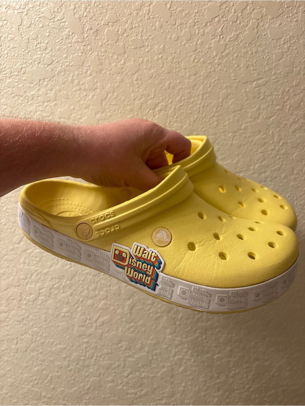CROCS x Walt Disney World EXCLUSIVE Adult Yellow Clog Mens 8 (or women’s 10)